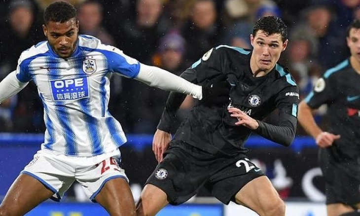 Barca Dekati Andreas Christensen