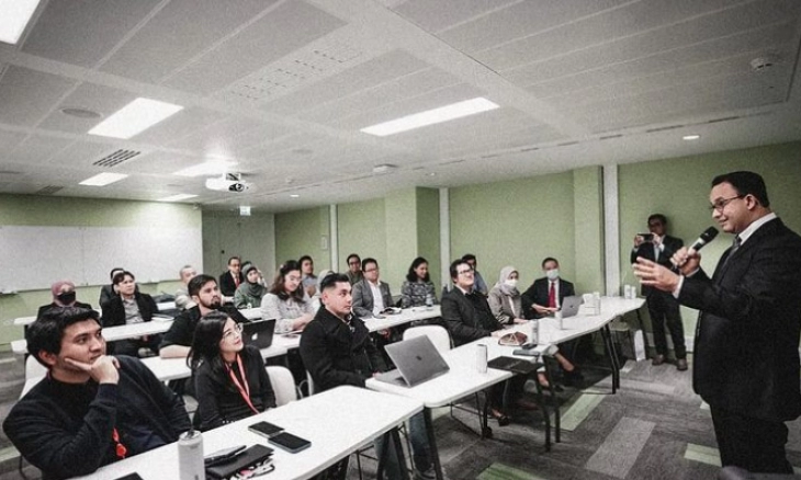 Anies Baswedan Bertukar Gagasan Bersama Mahasiswa Doktoral