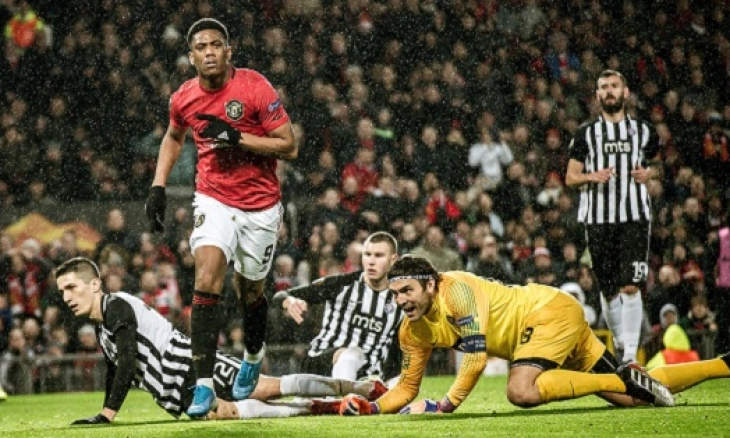 Barcelona Tak Tertarik Pada Martial