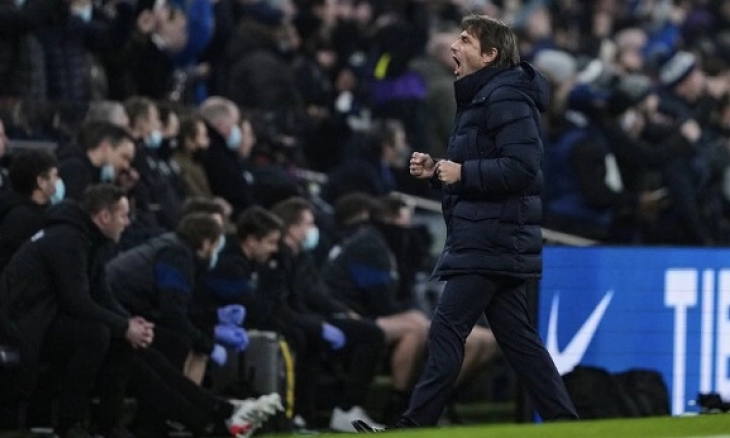 Conte Tak Jamin Bertahan Lama di Tottenham Hotspur