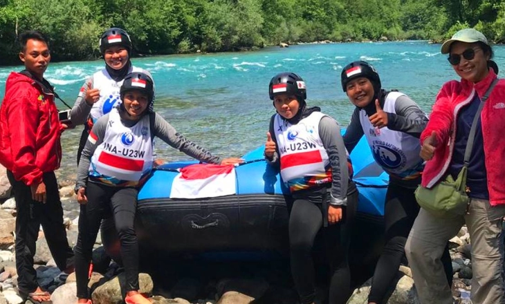 Tim Arung Jeram Junior Putri Indonesia Juara Dunia di World Rafting Championship 2022