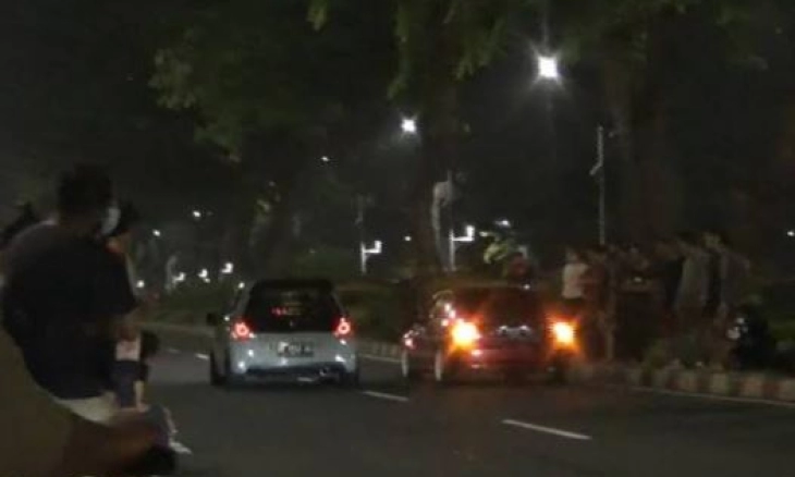 Polda Metro Jaya Usut Pelaku Balap Mobil yang Viral Tutup Jalan di Senayan