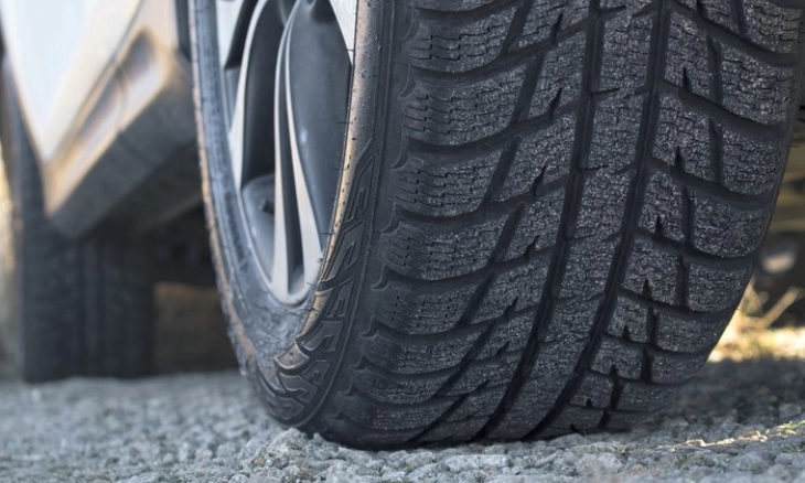 Mobil Berplat Dinas Ditertibkan di Bandara Soetta