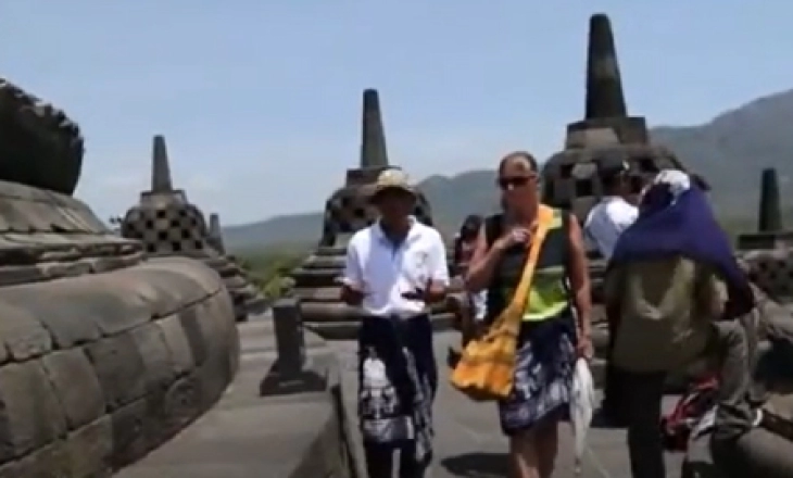 Tiket Naik Candi Borobudur Rp 750.000, Luhut: Turis Asing US$ 100