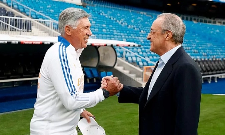 Ketemu Usai Digilas Barca, Florentino Perez Tetap Dukung Ancelotti