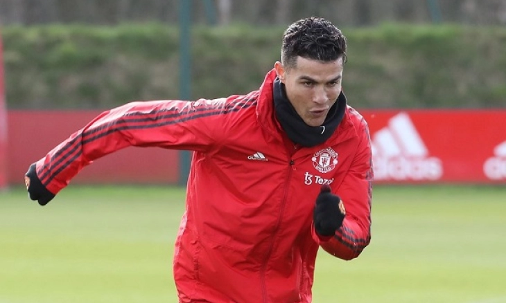Ronaldo Ngotot Cabut dari MU?