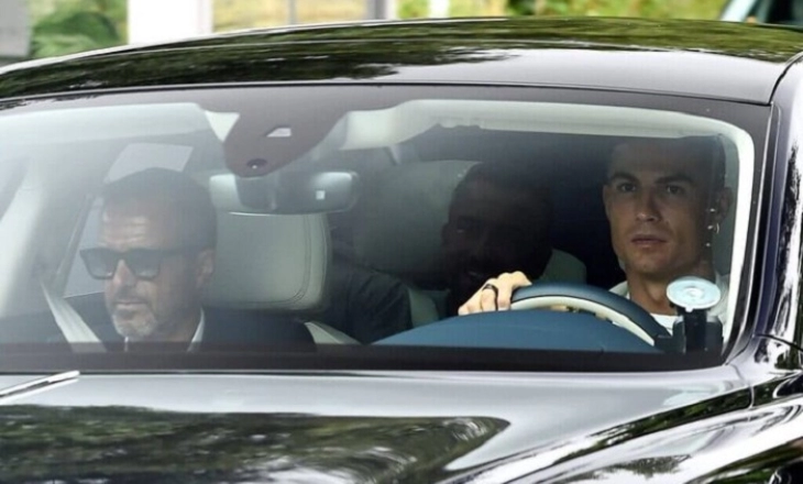 Tiba di Manchester, Cristiano Ronaldo Segera Tentukan Masa Depan