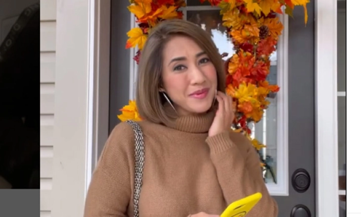 Tinggalkan Kanada, Cut Memey Berduka Ibunda Meninggal Dunia