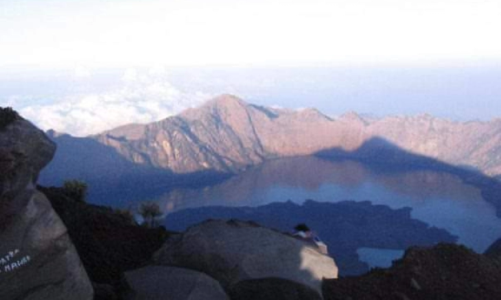 Gunung Rinjani Yang Eksotik di Lombok