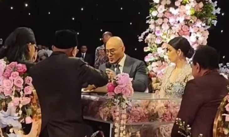 Sepenggal Kisah Pernikahan Deddy Corbuzier dan Sabrina Chairunnisa