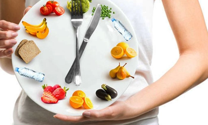 Sedang Turunkan Berat Badan? Ikuti 5 Aturan Makan Malam yang Efektif