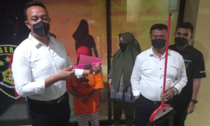 Disuruh Ngemis dan Ngamen, Ibu Menyayat Anaknya karena Pulang Tak Bawa Uang