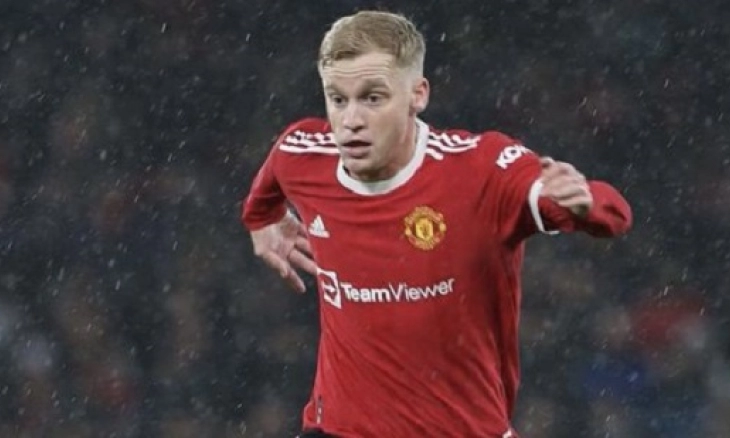 Donny van de Beek Masih Berhasrat Tinggalkan MU