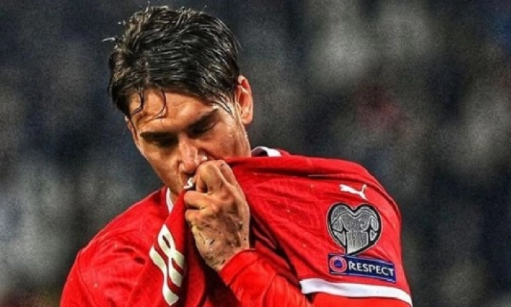 Juve Dapatkan Dusan Vlahovic