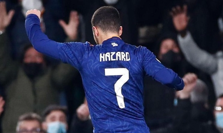 Dortmund Pertimbangkan Boyong Eden Hazard
