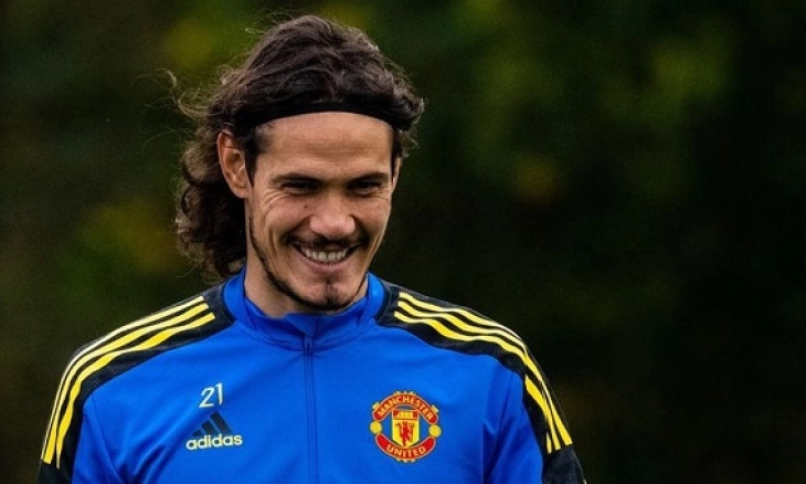 Gara-gara Torres, Cavani Tak Dilirik Barcelona Lagi