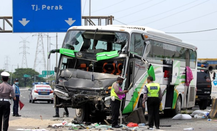 Sopir Bus Pariwisata yang Kecelakaan di Tol Sumo Positif Sabu dan Tak Punya SIM