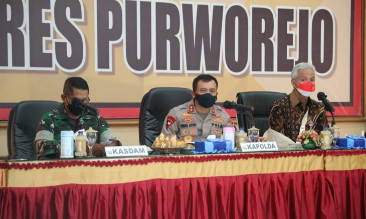 Konferensi Pers Kapolda dan Gubernur Jateng Terkait Desa Wadas