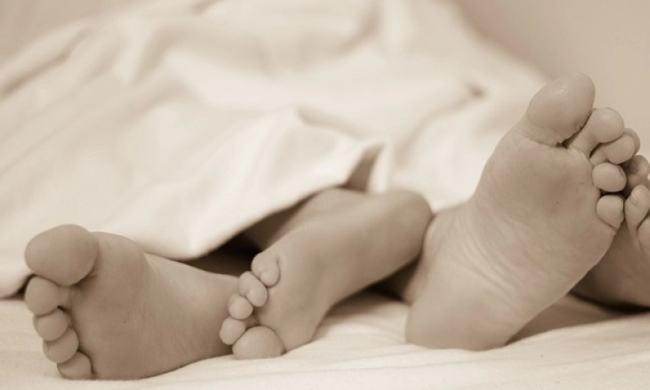 Benarkah Usai Hubungan Sex Gampang Tidur?