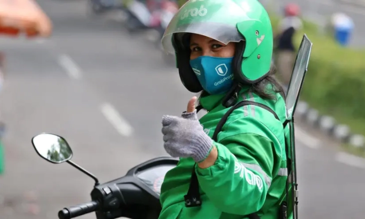 Kisah Inspiratif Ibu Tangguh Mitra Driver Platform Digital