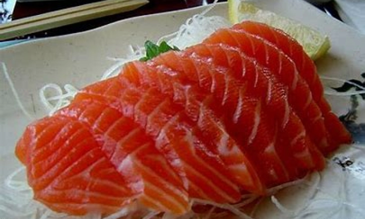 Ternyata Rutin Makan Salmon Bisa Cegah Penyakit Ini loh