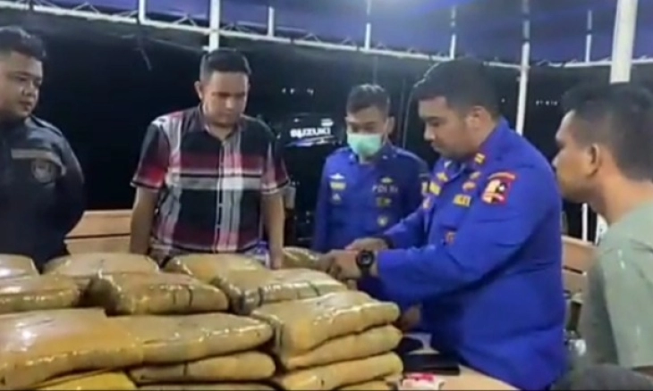Ditpolairud Mabes Polri Berhasil Gagalkan Pengiriman 49 Kg Ganja ke Provinsi Kepulauan Riau