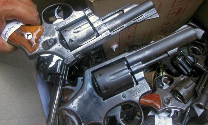 Ditemukan Bahan TNT dan Senjata Api Berikut Peluru di Jalan Asia Afrika, Bandung