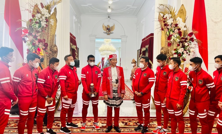 Presiden Jokowi Menerima Timnas U-16 di Istana 