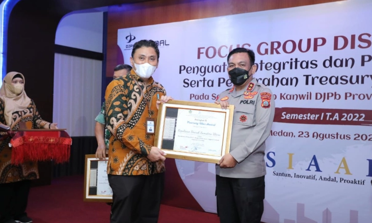 Polda Sumut Terima Penghargaan sebagai Polda Terbaik Dalam Pengelolaan Anggaran