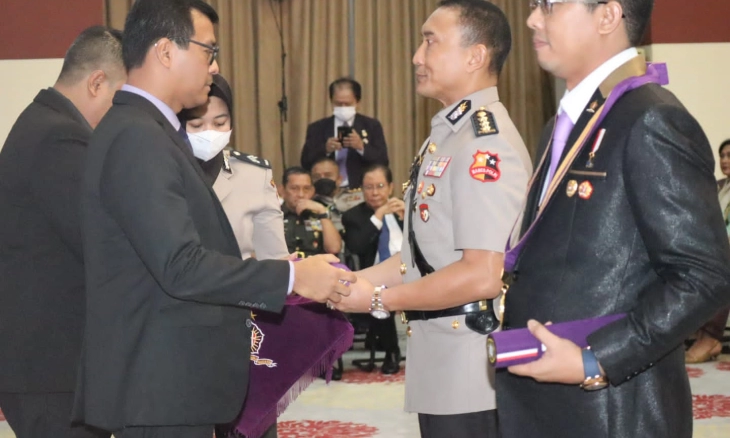 Mantan Ajudan Wapres Raih Penghargaan Wibawa Seroja Nugraha