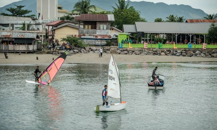 Menparekraf Sebut Desa Wisata Gampong Ulee Lheue Aceh Kaya akan Wisata Sejarah