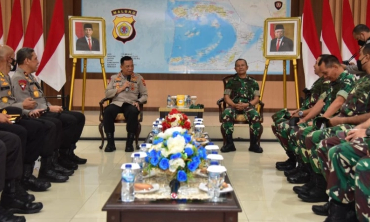 Kapolda Maluku dan Pangdam Pattimura Bahas Peredaran Senjata Api Ilegal di Maluku