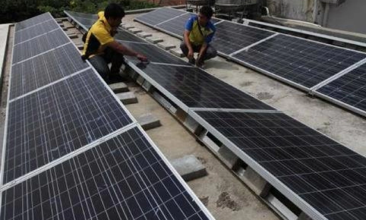 Batasi Penggunaan PLTS Atap, Kebijakan Ngawur PLN