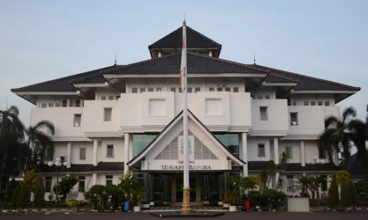 Yang Hina Profesi Jurnalis, Oknum yang Baru Kerja 3 Bulan di Satpol PP Karawang 