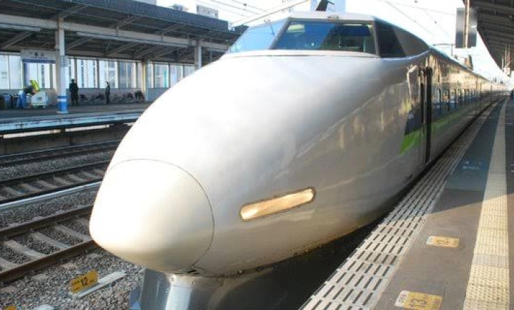 Sambangi Jepang, Menhub Budi Jajaki Investor Kereta Semi Cepat