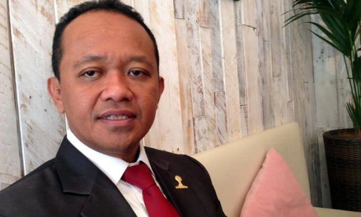 Menteri Bahlil Serahkan NIB ke 550 Pengusaha UMKM di Sumatera Utara