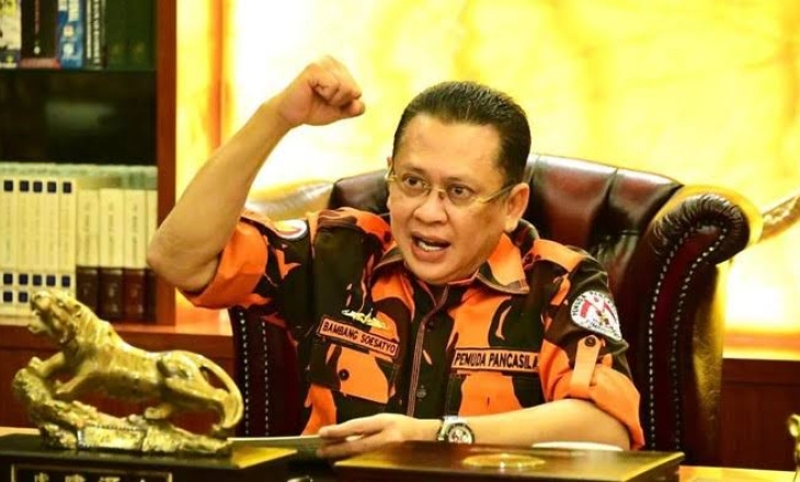 Untuk Bisnis Mobil, Bos MPR Pakai Pesawat CN235 Buatan PTDI