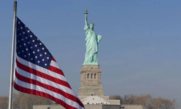 Amerika Serikat di Ambang Krisis, The Fed Kerek Tinggi Suku Bunga