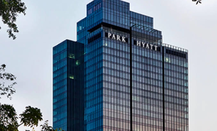 Menko Airlangga Resmikan Hotel Para Sultan, Investasinya Rp 2,8 Triliun