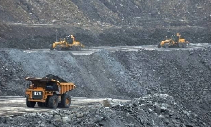 Titan Perpanjang Jalur Hauling Batubara di Sumsel 