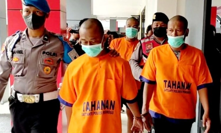 Tiga Orang Mengaku Wartawan dan Anggota LSM Ditangkap Peras Gay