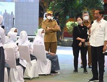Presiden Jokowi Apresiasi Kecepatan Vaksinasi Covid-19 di Wilayah Banten 