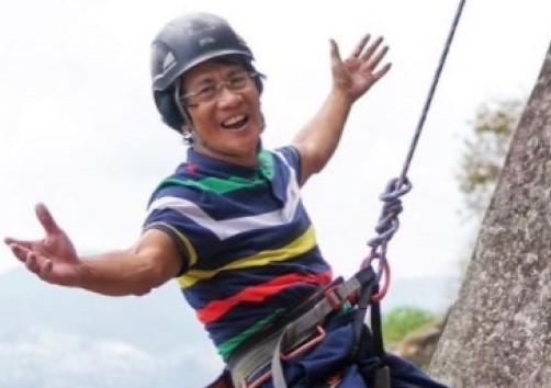 Bikin Heboh Netizen, Kak Seto Nikmati Aksi Ekstrem Panjat Tebing