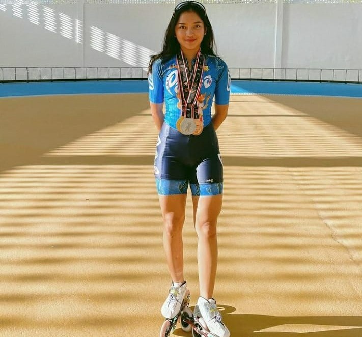 7 Potret Cantik Dhinda Salsabila, Atlit Sepatu Roda Papua