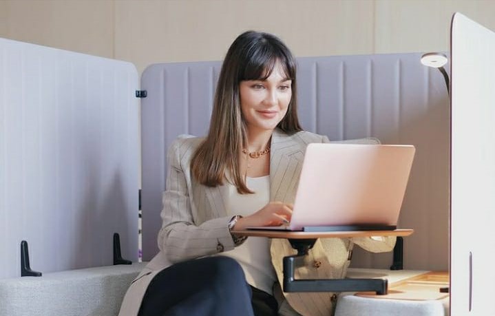 Deretan 5 Artis Indonesia Dengan Tarif Endorse Termahal