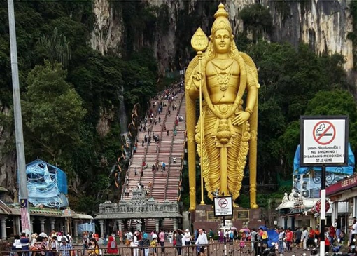 5 Rekomendasi Wisata Malaysia Plaing Hits