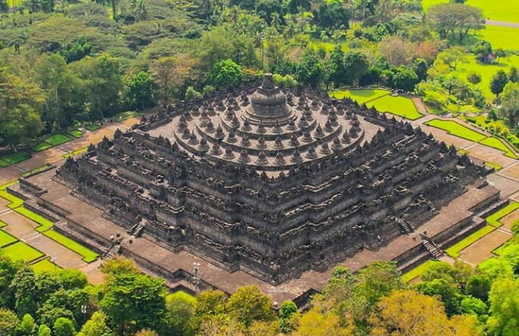 Beberapa Keajaiban Dunia di Indonesia