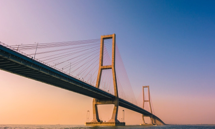 Jembatan Suramadu Yang Terkenal