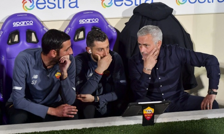 Mourinho : Dipecat Spurs Menyakitkan, Tapi Buka Jalan Latih AS Roma