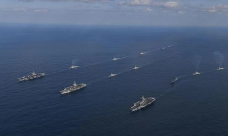 USS Abraham Lincoln di Laut Timur dalam Unjuk Kekuatan yang Nyata